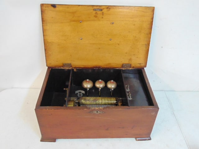 Antique music box with bells, in working condition, but runs intermittently, needs a cleaning, comb (1 of 5)