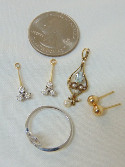 Jewelry. Gold lot to include 10kt white gold ring w/ swirl design, size 6 1/2, 1.45 grams, small gol (1 of 4)