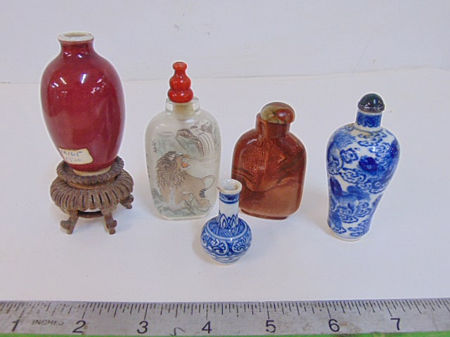 3 Chinese snuff bottles & two miniature vases, come with two small wood bases. (1 of 5)