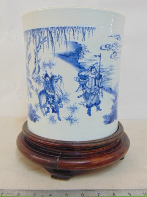 Large Chinese blue & white porcelain vase, decorated with figures & landscapes, on wood base, vase (1 of 7)