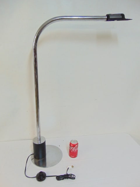 Italian modern style floor lamp, chrome & black plastic, takes a halogen bulb, height is 37.25": Italian modern style floor lamp, chrome & black plastic, takes a halogen bulb, height is 37.25"