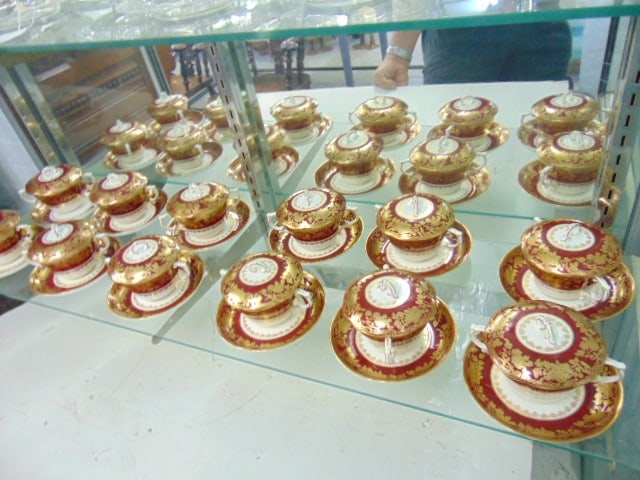 Lot of 12 porcelain covered soup bowls by Hammersley & Co, on matching saucers, burgundy & gilt (1 of 7)