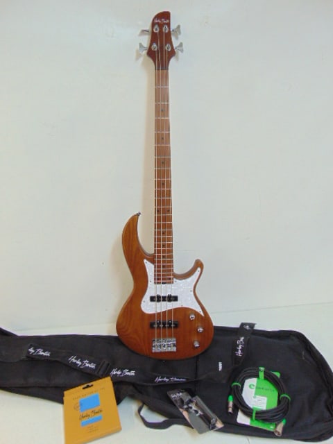 Harley Benton electric Bass guitar, JP-45OP or JJ-45OP (unsure) in natural satin finish, with extra (1 of 11)