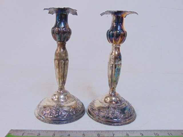 Pair Wallace Grand Baroque candlesticks, 21 troy, 8.75" tall (1 of 4)