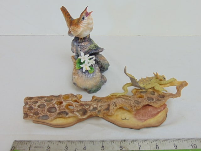 2 Boehm porcelain figurines, songbird on rock with flowers 6" tall & Horned lizard on a rock, 10.5" (1 of 8)