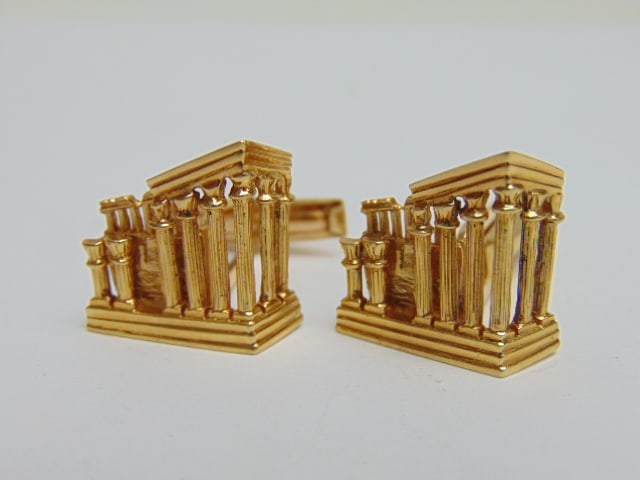 Jewelry. 18kt pair of gold cufflinks, 11 grams, Greek architecture building/columns, hallmark 18k, (1 of 4)