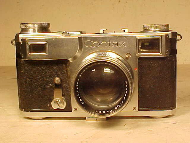Zeiss Ikon, Contax 2 camera, Carl Zeiss lens: Zeiss Ikon, Contax 2 camera, Carl Zeiss lens, please note that we are not experts when it comes to cameras, these cameras & accessories came from a longtime collector in New Jersey and have been in st