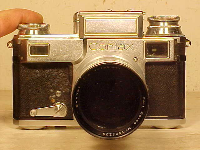 Zeiss Ikon Contax, lens by Zeiss.: Zeiss Ikon Contax with light meter & tele lens by Zeiss, please note that we are not experts when it comes to cameras, these cameras & accessories came from a longtime collector in New Jersey and have