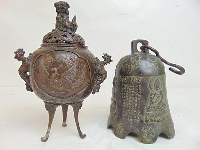 Chinese bronze temple bell & bronze incense bronze Zhong bell shows seated Buddha & various Chinese (1 of 11)