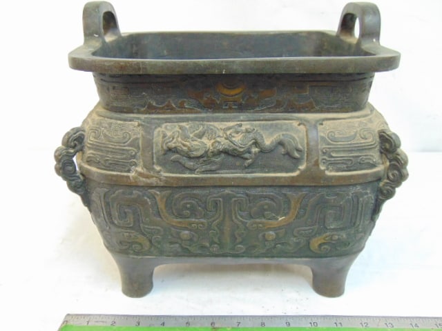 Ming style bronze Chinese planter, square form, decorated with dragons, two handles, 12.75" by: Ming style bronze Chinese planter, square form, decorated with dragons, two handles, 12.75" by 12.75", height is 12.25", signed.