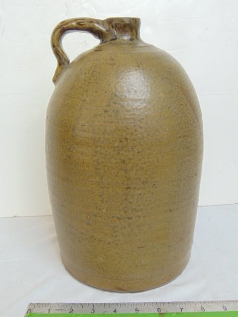 Southern stoneware jug, 12.75" tall, diameter is 7 5/8", in good condition (1 of 4)