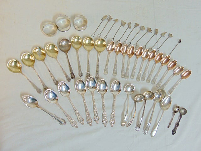 Lot sterling silver spoons, napkin rings, 20.5 troy (1 of 4)