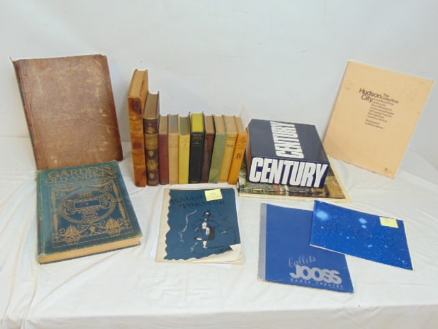 Lot books, "Gardens Old and New", "New York Mirror", "Ballet Theatre" 1940 first season souvenir (1 of 10)