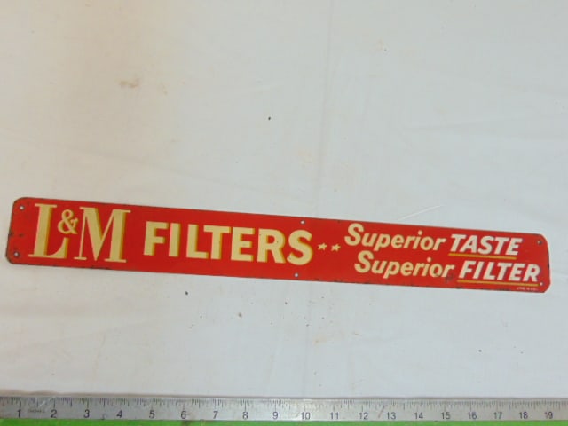 Advertising screen door sign "L&M Filters, Superior Taste, Superior Filter, vintage 19.5" by 2.25" (1 of 4)