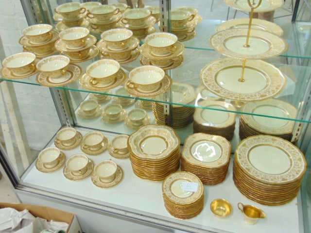 Large set Black Knight porcelain dinnerware, "Eldorado" ivory with gilt decoration, includes 12 cake (1 of 8)
