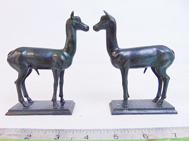 2 small grand tour bronze deer, 2 1/8" by 1 2/8", height is 4 5/8" (1 of 5)