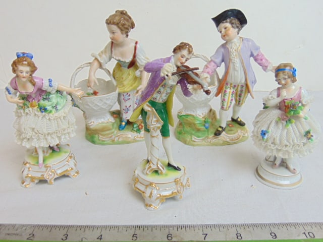 5 Dresden porcelain figurines, includes a pair of figures with baskets, two small lace porcelain (1 of 11)