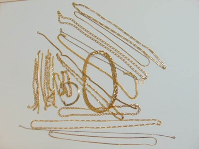 Jewelry. Sterling Silver w/ gold tone, 925 Italy, 12 necklaces 7.00 troy oz & 11 bracelets 2.39 troy (1 of 7)