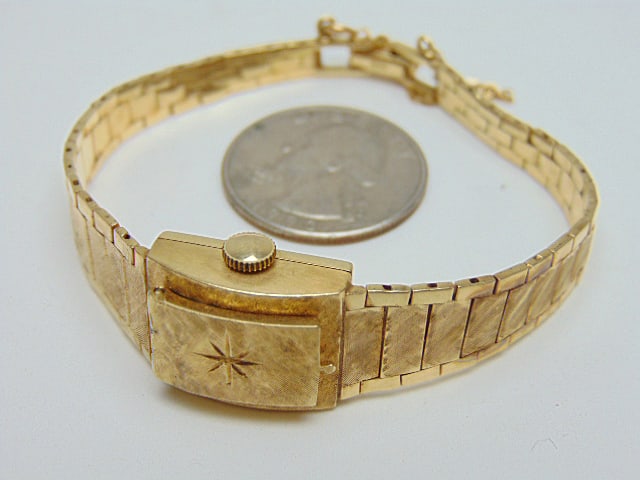 Jewelry. Vintage GOLD lady's wristwatch, 14kt GREWACO 17 Jewel, 24.25 grams total weight, brush (1 of 6)