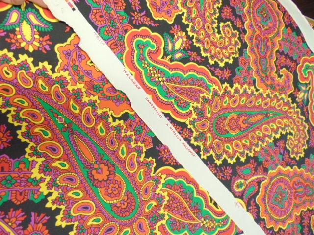 Lot of "Malabar", hand printed wallpaper (A Woodson Wallpaper", 4 sections, all are 30" wide, length (1 of 3)