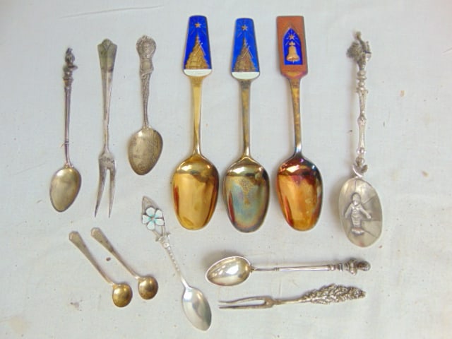 Lot of silver spoons including 3 Norwegian enameled spoons by Th. Marthinsen, 6 troy (1 of 4)