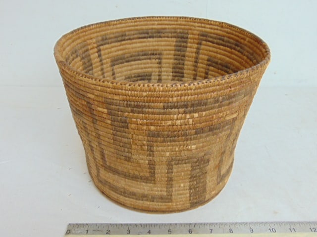 Vintage Southwestern Native American coiled basket with geometric patterns, basket is 10.25" in (1 of 5)