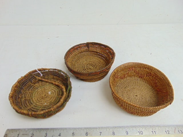 3 small Native American woven coil baskets, tray, one is loose, 5" in diameter: 3 small Native American woven coil baskets, tray, one is loose, 5" in diameter