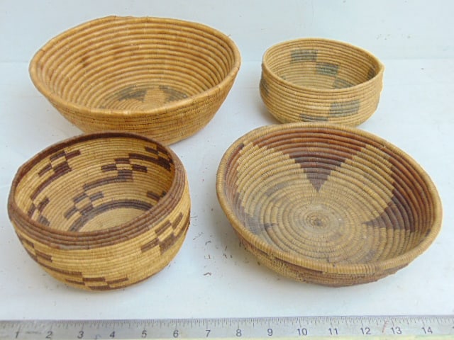 4 Native American woven coil baskets, all with geometric patterns, Southwestern style, largest (1 of 16)