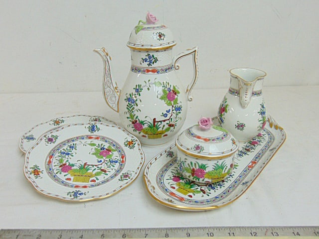 Herend Porcelain tea set, floral decorated, tea pot, sugar & creamer on tray & two cake plates, cake (1 of 6)