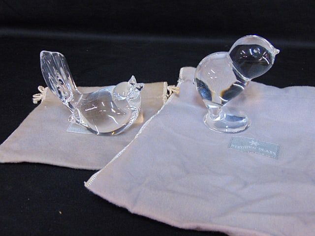 2 Steuben glass birds, chicks, small bird is 4" long, standing chick is 4" tall, both good condition: 2 Steuben glass birds, chicks, small bird is 4" long, standing chick is 4" tall, both good condition