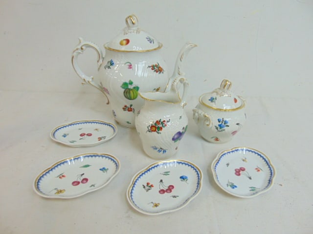 Richard Ginori Italian porcelain 3 piece tea set, plus 4 small dishes, floral decorated (1 of 10)