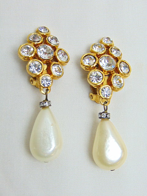 Jewelry. Vintage CHANEL couture costume faux pearl drop earrings, 2 1/2" length, widest part three (1 of 5)