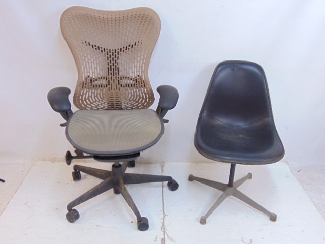 2 Herman Miller chairs, Herman Miller Mirra Ergonomic office chair with perforated polymer backrest (1 of 9)