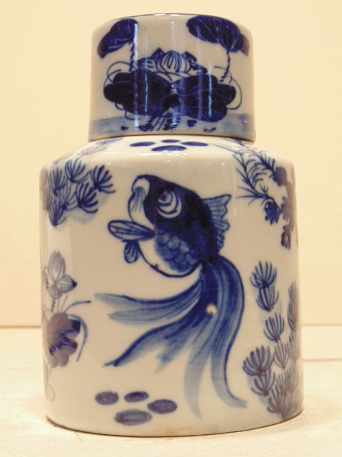 Chinese Blue & white bottle with cup, fish & Lilly pad,: Chinese bottle with cup, fish & Lilly pad, signed Dimensions: 5 7/8" tall & 3 7/8" in diameter, signed on top Condition: good, no chips or repairs. Provenance: National Art Club, Gramercy Park, NYC, N