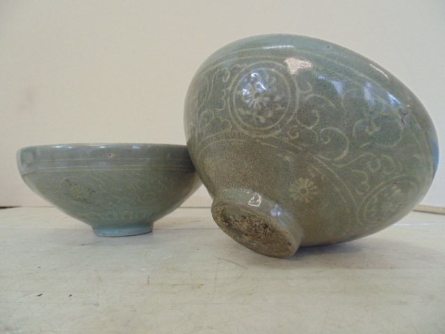 2 Green Chinese glazed pottery bowls: 2 green Chinese ceramic bowls Condition: both are repaired Dimensions: 7.5" and 7.75" in diameter, 3 1/8" & 3.5" tall. Provenance: National Art Club, Gramercy Park, NYC, New York, Note: All items are