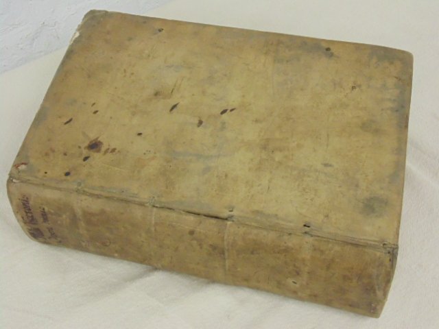 Book, "M. TvIIii Ciceronis Opera Omnia" (1 of 8)