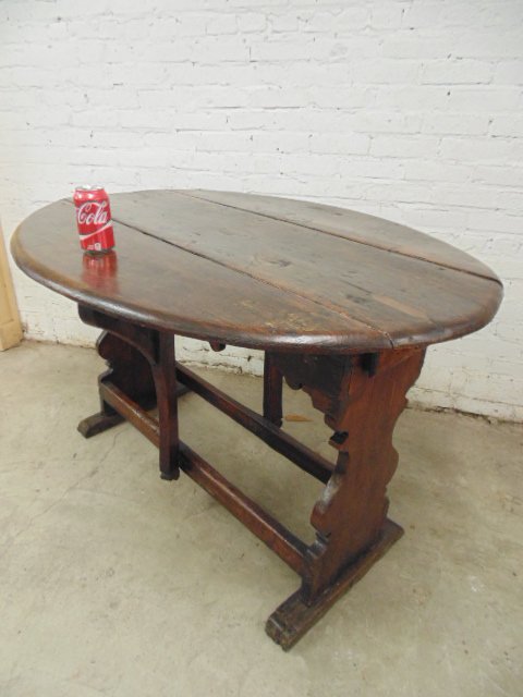 18th Century drop-leaf, gate leg style table (1 of 6)
