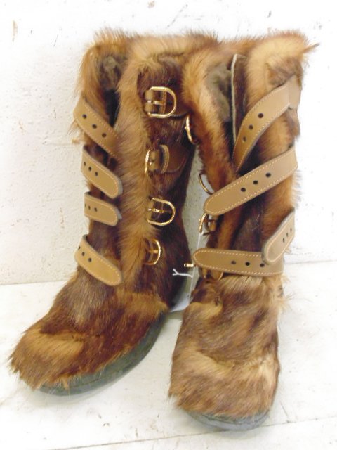 Pair vintage Gucci Yukon boots with 4 buckles (1 of 5)