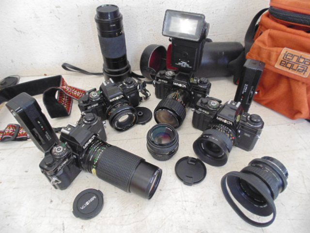 Lot 4 Minolta X-700 35mm cameras (1 of 9)