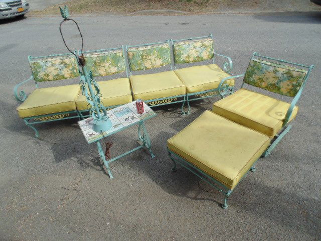 9 piece iron patio set (1 of 9)