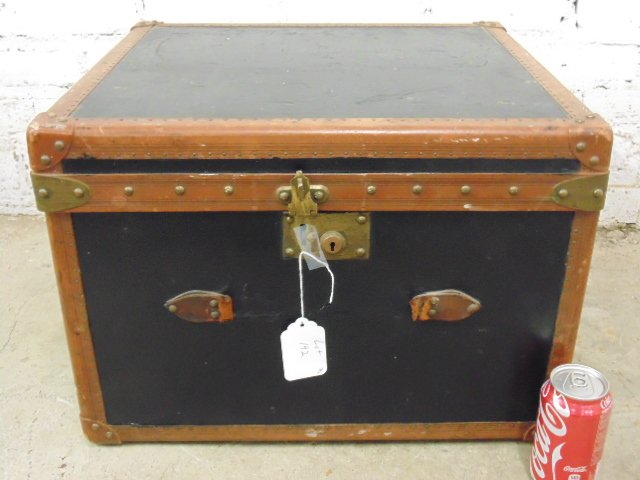 Small vintage trunk by Goyard (1 of 8)
