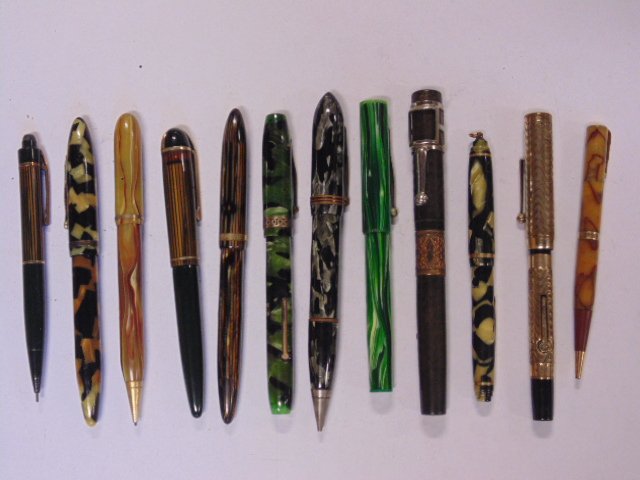 Lot of 12 fountain pens, Waterman's & more (1 of 8)
