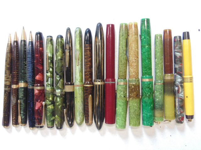 Lot of 19 misc. pens & pencils, Schaefer, Parker (1 of 9)