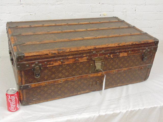 Vintage Louis Vuitton hard case trunk (1 of 10)
