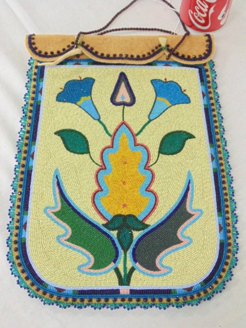 Native Indian beaded bag Mayard White Owl Lavadour (1 of 7)