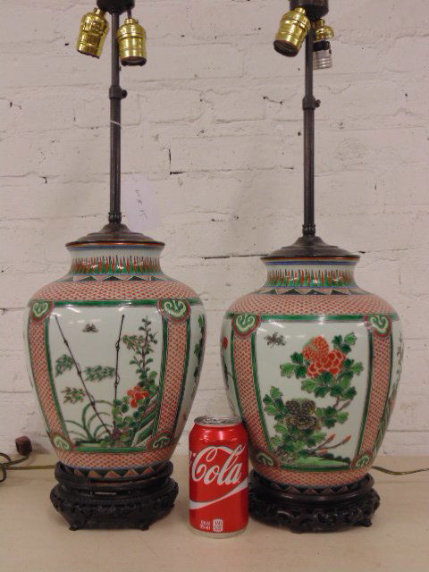 Pair Chinese porcelain lamps (1 of 8)