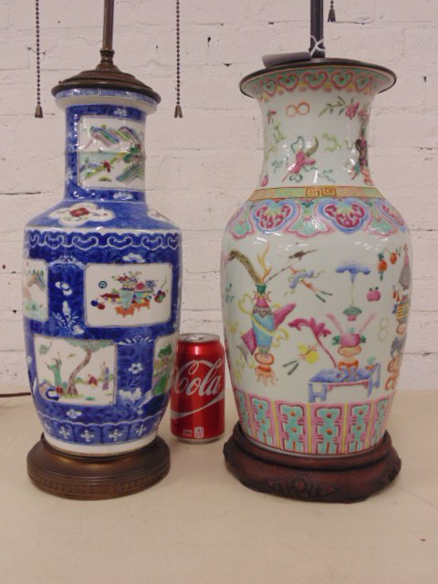 Two Chinese porcelain table lamps (1 of 9)