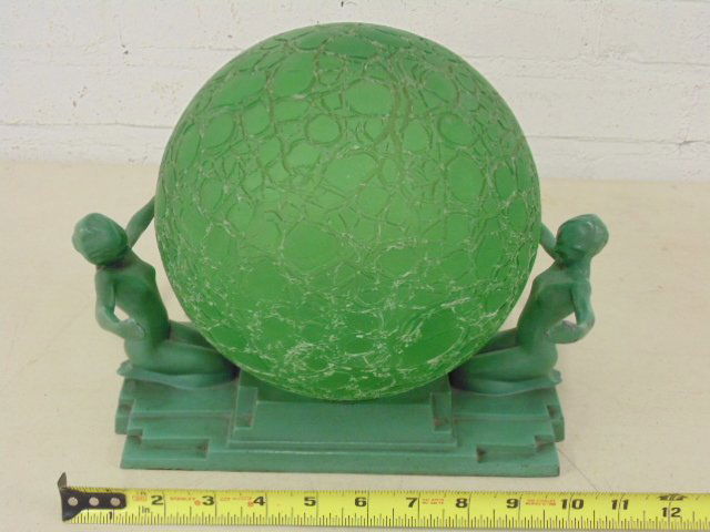 Frankart lamp, green glass globe, figures (1 of 5)