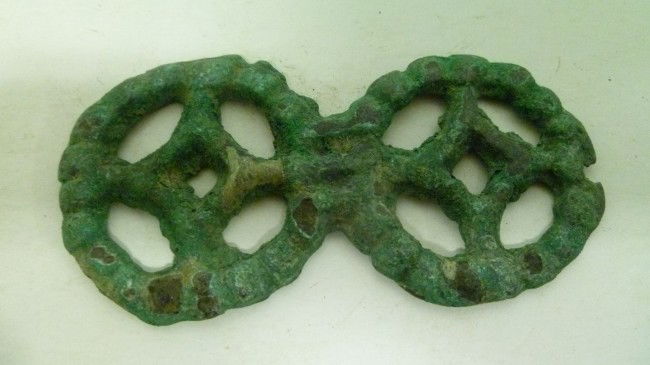 Sichuan RING MONEY: Heavy Bronze rings with inner detailing such as these only were made in Sichuan. They were a form of bullion coin for local use and when two were joined together like this they had a proto-Daoist mean
