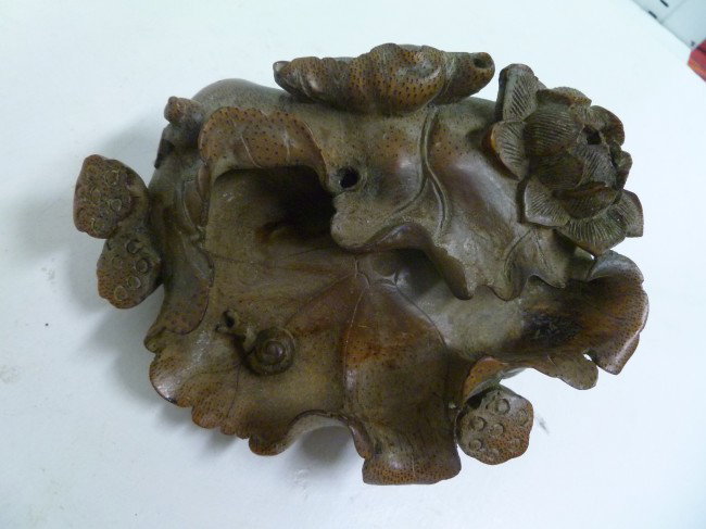 Superb LOTUS LEAF in Bamboo: Wonderful appearance and exquisite workmanship and design, the curled Large Lotus Leaf is accompanied by a fine Lotus Flower, three Seed Pods, two Snails and an upopened Leaf at the back. Complex and 